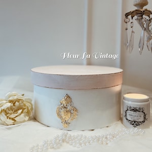French style  storage box hat Parisian look  crest design aged white & faded pink