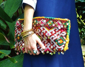 gifts, Moroccan Sequins Kilim Hand Clutch ,tote, handbag, purse, weekender,gifts, gifts for her, boho clutch, sequins clutch,,Gifts for her