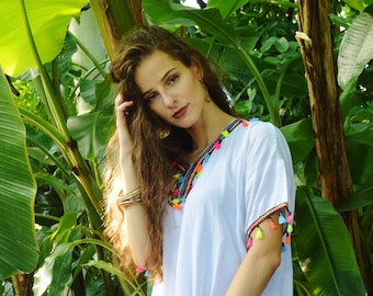 Caftán de verano blanco con borlas para resort - ropa de estar en casa, ropa de playa, pareos, ropa de resort, regalo para mamás, caftán de playa, regalos, vacaciones