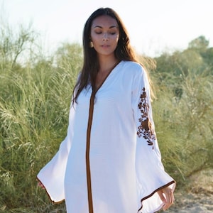 Spring White Kaftan-Floral Marrakech Bohochic Caftan, Lounge Dress,Embroidered kaftan, Embroidered Dress, maxi dress,, resort dress