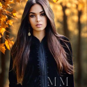 Zomer zwart fluwelen luxe jas Zwart borduursel-Nadia-boho-jas, fluwelen jasje, geborduurd jasje, verjaardagscadeau, cadeau boho-jurk