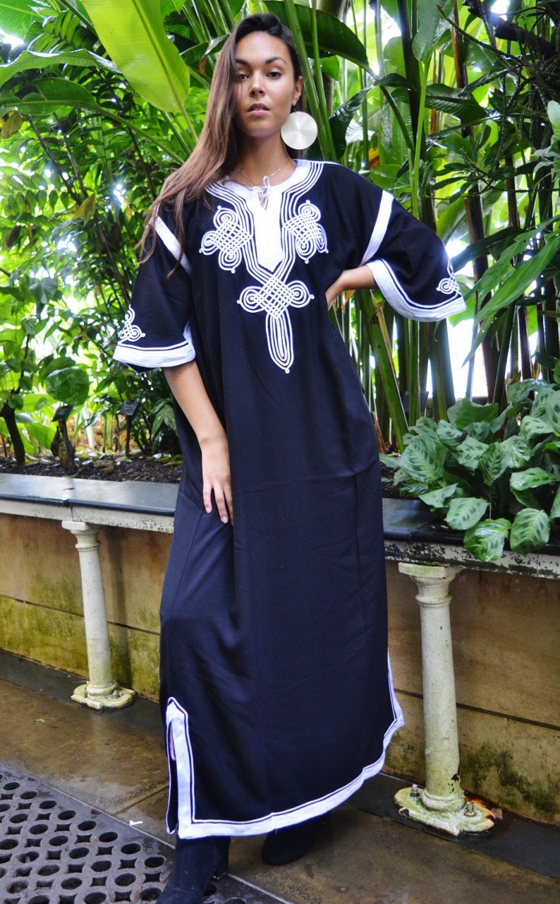 caftan black