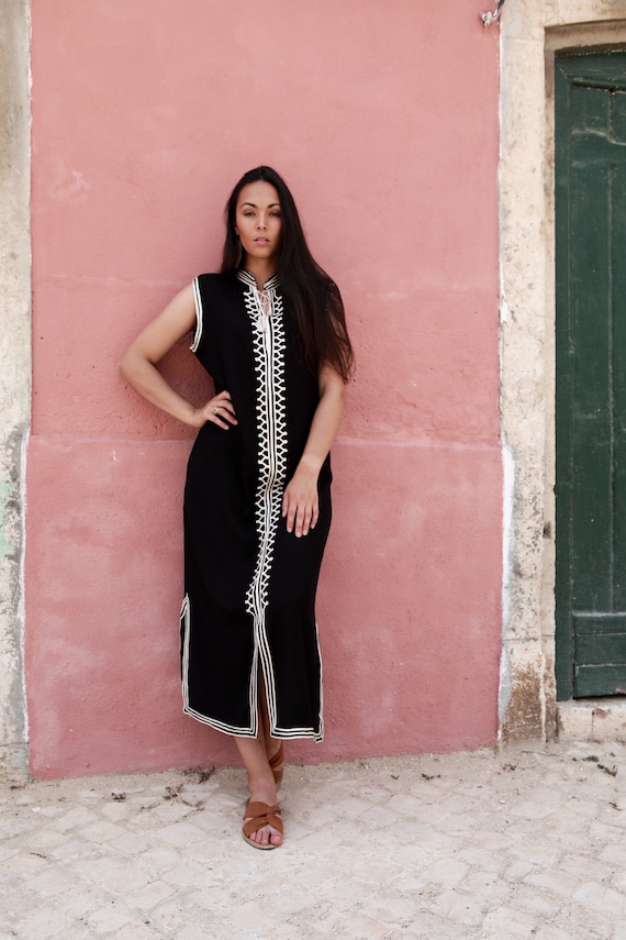 Kaftan//Black white Kaftan -Zizi Caftan,Lounge Dress,  Dress, Bohemian Clothing,home dress Dress, beach, stay home wear,,,,Gifts for her,