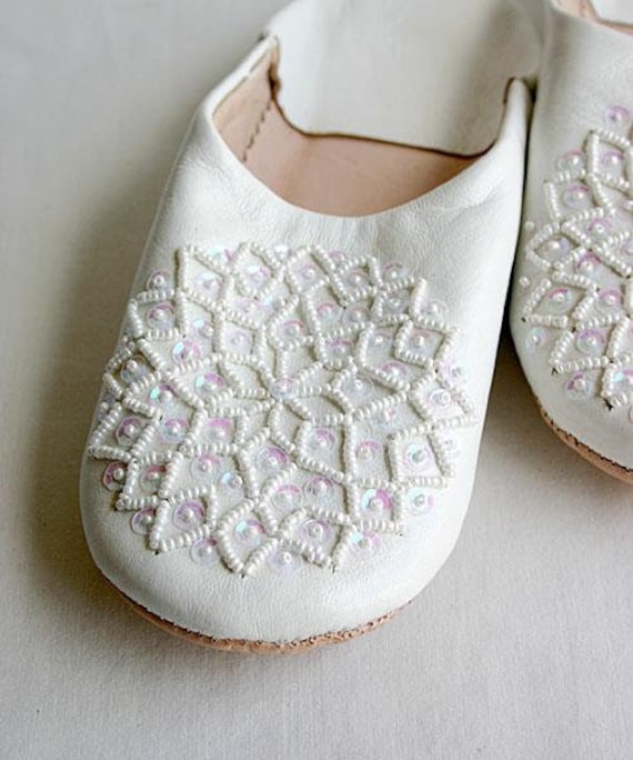 Bestseller gifts,White Sequins Moroccan Babouche Slippers-home decor, home wear, sheep skin home slippers, lounge slippers,Gifts for her,