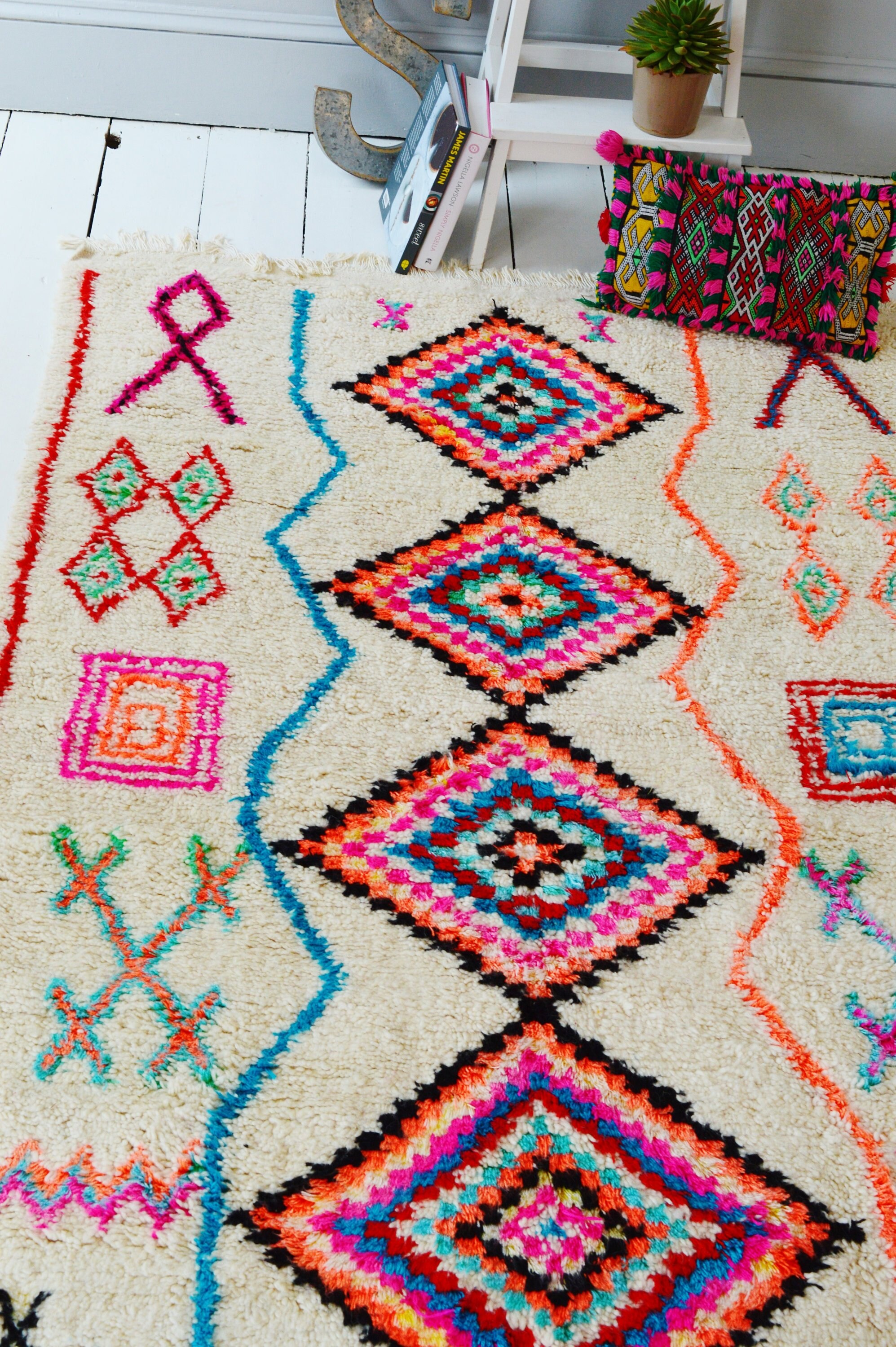 FREE SHIPPING>> Vintage Moroccan Diamond Berber Rug, Beni Ouirain Rug