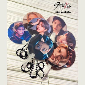 K-Pop Stray Kids 5-STAR Mini Fan Picket Keychain