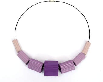 Shades of violet and lilac: Necklace LUNA