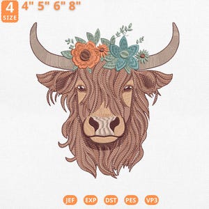 Pode incluir: Design bordado da cabeça de uma vaca Highland, adornada com uma coroa floral. O design apresenta tons de castanho, laranja e azul. Os tamanhos disponíveis são 10 cm, 13 cm, 15 cm e 20 cm de largura. A imagem inclui indicadores de tipo de ficheiro: JEF, EXP, DST, PES e VP3.