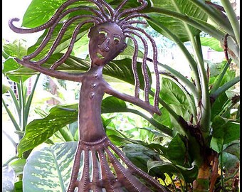 GARDEN PLANT STAKE, Metal Art, Garden Decor, Outdoor Garden Art,  Haitian Art, Steel Drum Metal Art, Garden Stake, Yard Decor - ps-1774