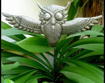 OUTDOOR GARDEN DECOR, Garden Ornament, Yard Art. Garden Art, Owl Plant Stick, Plant Stake, Metal Plant Marker, Garden Markers - ps-1802