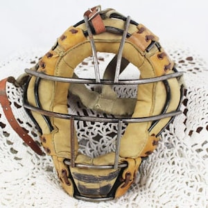 Baseball Catchers Mask, Child&#39;s, Vintage Catchers Mask, Vintage Baseball Collectible