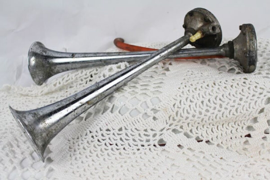 Two Vintage Air Horns, Hi Lo Air Horn, Double Trumpet Truck Horn, Hot