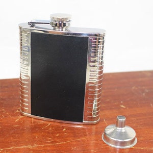Hip Flask in original box, Vintage, 8 oz, Pocket Beverage Holder, Harvey Makin Collection