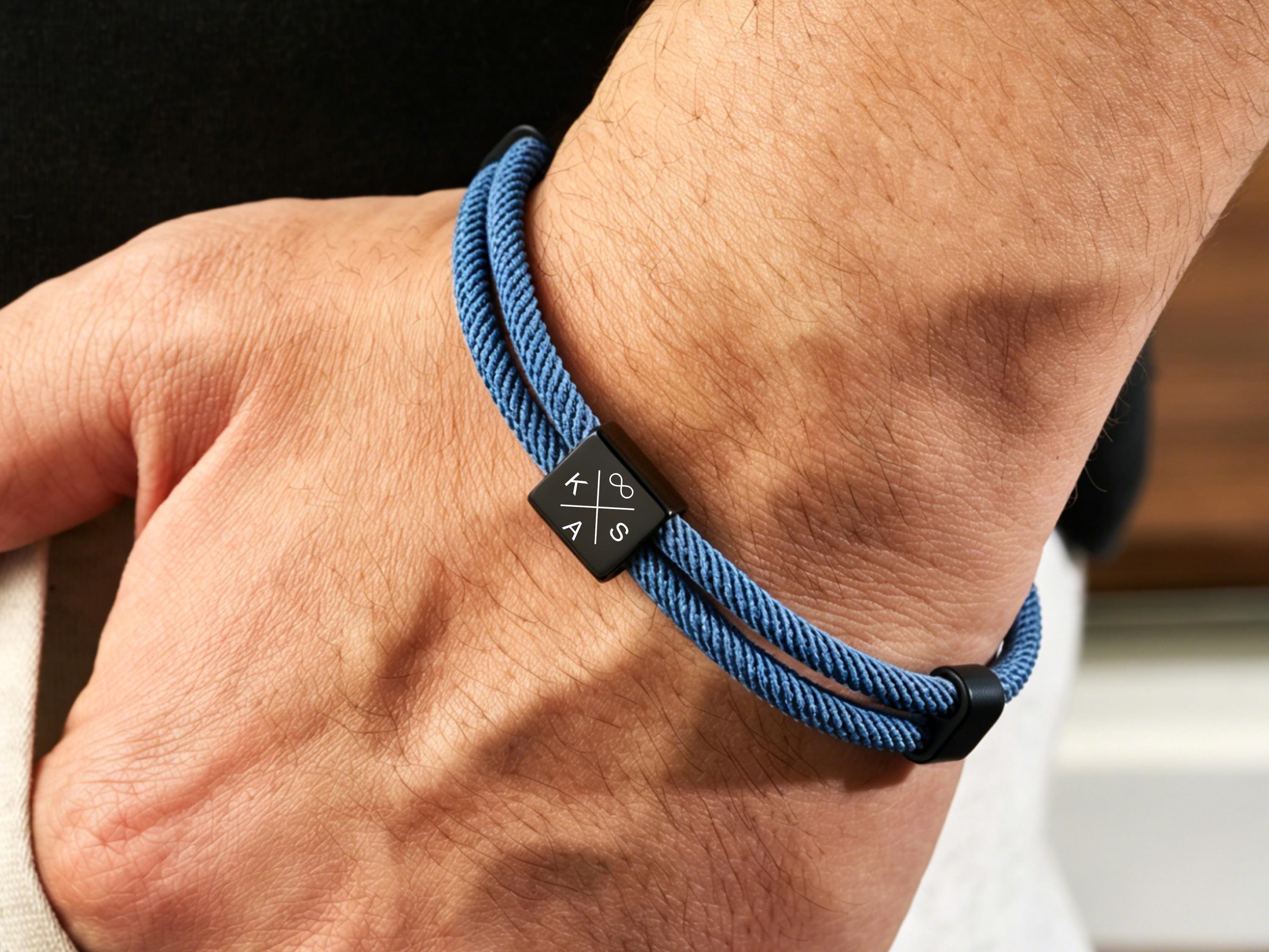 パーソナライズされたブレスレットの彫刻 - Etsy 日本