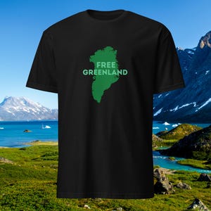 Camiseta de Groenlandia Libre – Camiseta de sátira política divertida – Camiseta de humor geográfico – Gráfico del mapa de Groenlandia – Camiseta con mensaje de humor seco