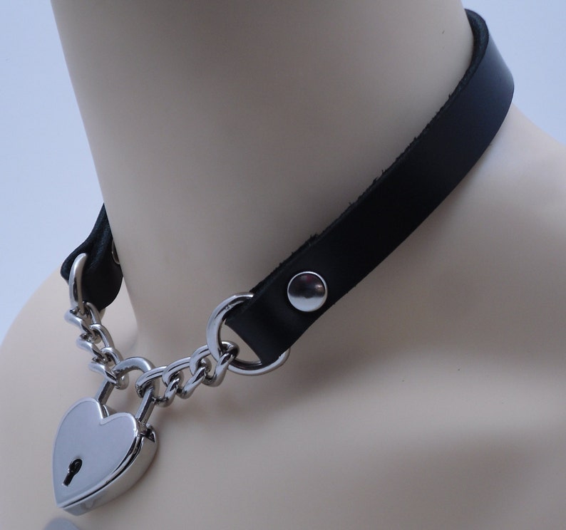 Leather submissive day collar T1, Submissive collar, BDSM day collar, Leather collar kink, BDSM training collar, Consideration collar image 2