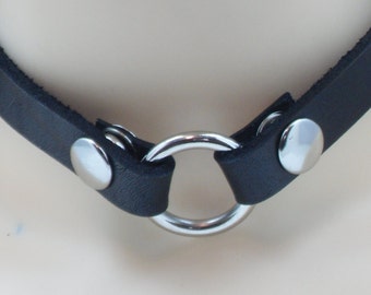 Thin black slave collar with small o ring in center - Free US Shipping