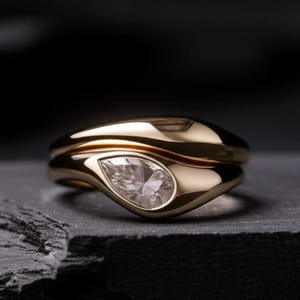 Tear Drop Ring Set, Dome Style Ring, East to West Pear Cut Moissanite Ring, Curved Band, Colorless Flush Setting Diamond Ring, 14K Gold Ring