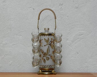 Glass Liquor Bottle and Cordial Glasses, Carrying Case