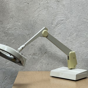 Large White Dazor Magnifying Desk Task Lamp, Vintage image 2
