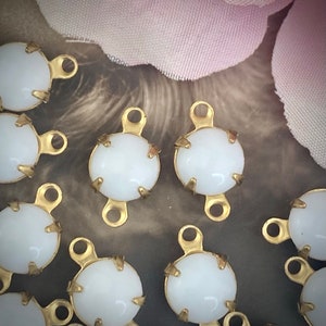 Vintage Chalk White Glass Little Round Connectors / Links - 13mm - 8 Pieces