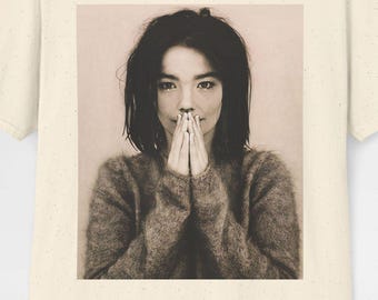 ビョーク デビュー写真 ヴィンテージ バイブ Tシャツ - Etsy 日本