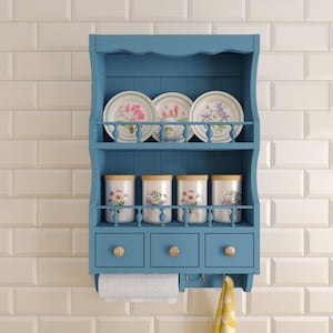 Mensola da parete in legno fatta a mano per la cucina – Organizzatore per spezie, tazze, tè, caffè e tovaglioli di carta / Cucina regale / Blu / Prodotto in Slovacchia