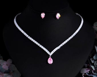 Aureme Sugarcut – Pink Crystal Drop Necklace and Earring Set