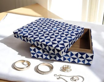 Blue & White Bone Inlay Box – Handmade Triangle Pattern Jewelry Box – Decorative Resin Storage Box – Artisan Gift from India