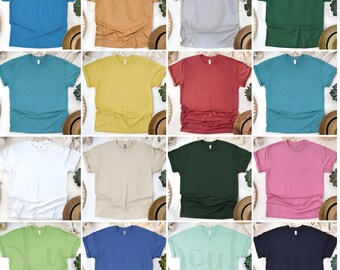Pacote de mockups Gildan 5000, pacote de mockups de camisetas Gildan 60, pacote de mockups de vestuário, pacote de mockups Gildan, mockup Gildan 5000, flat lay de verão