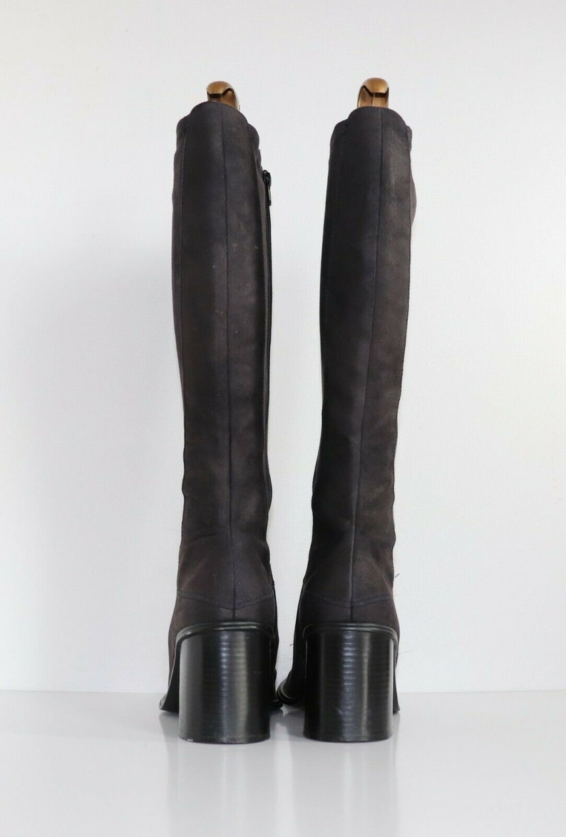 knee high block heel