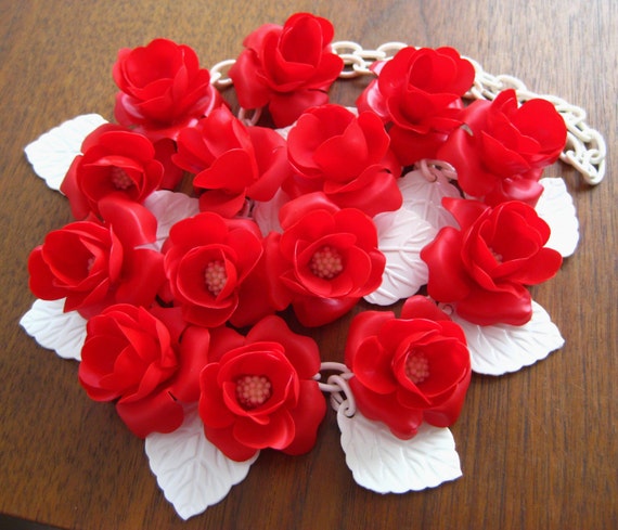 Vintage 40s Red & White Celluloid Flower Long Flor