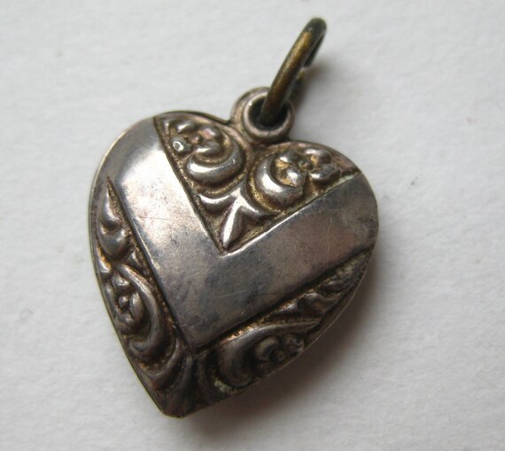 Vintage WWII V for Victory Sweetheart Sterling Sil