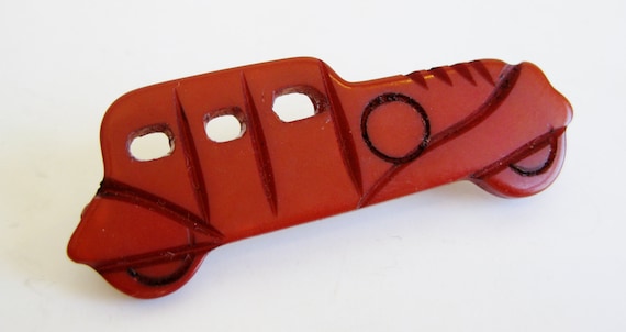 Vintage 40s Carved Red Bakelite Art Deco Duesenber