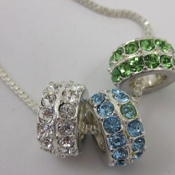 Vintage Designer Sparkling Blue Green Clear Rhinestone Fashion Pendant Necklace