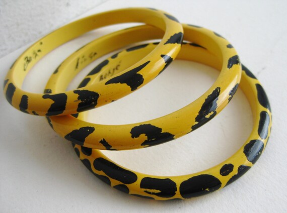 3 Vintage 40s Creamed Corn Yellow Bakelite Painted