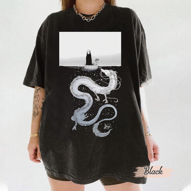 Camiseta, sudadera, sudadera con capucha de El viaje de Chihiro, camiseta de Studio Ghibli, camiseta de Chihiro, El viaje de Chihiro, camiseta de Haku, camiseta de regalo de Studio Ghibli, camiseta Y2K imagen 1