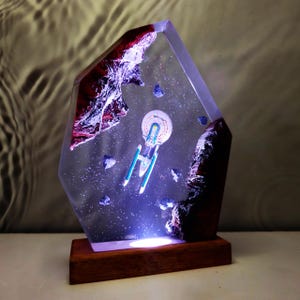 Star trek NCC 1701 night light, USS NCC 1701 Model, Star trek figure, Star trek model, Spaceship star trek model, Customer Night light, Lamp
