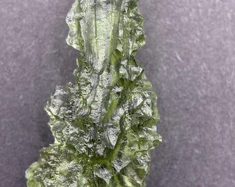 moldavite 1.83 g besednice jezkovna hedgehog drop shaped tektite from the Czech Republic