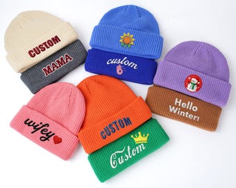 Gestrickte Wintermütze, Benutzerdefinierte Stickerei Hut, personalisierte Name Hut, personalisierte Stickerei Hut, Text Strickmütze, Wintermütze, Damen Mütze