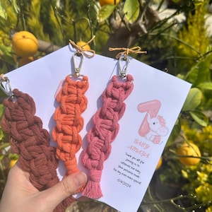 Macrame Keychain with or without card, Boho Wedding Favors, Birthday Gifts, Custom Keychains, Baby Shower Gifts, Handmade Gifts, Accessories
