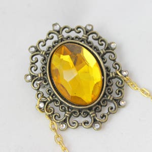 Sarah Labyrinth Cosplay Costume Brooch Pin Goblin King Jareth Owl Crystal Yellow Gold Crystal Filigree Fantasy The Movie Dark Vest (Curls)