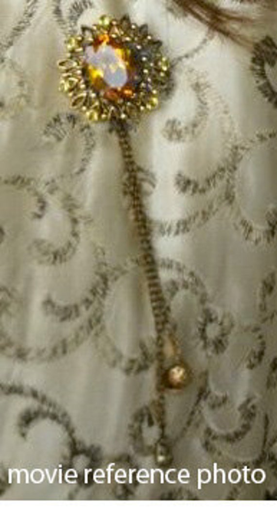 Sarah brooch sale