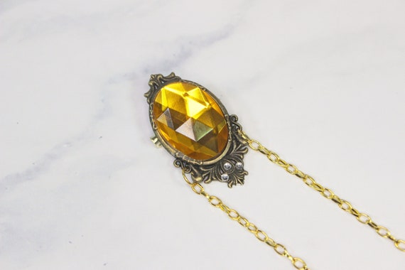 Labyrinth Sarah Brooch: Jareth Goblin King Cosplay Costume Jewelry