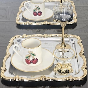 Bandeja de acero para servir a una persona, hecha a mano, de 23 x 23 cm (acero 18/10), ideal para desayuno, café, té y cocina. Regalo para el Día de la Madre.