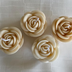 Rose Candle gift set- 4 pcs of elegant roses