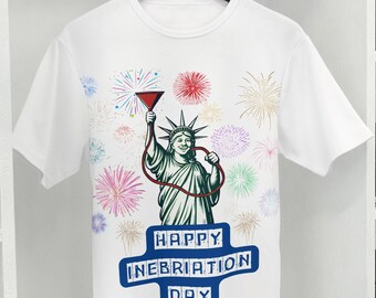 T-shirt unisex "Happy Inebriation Day" con la Statua della Libertà ubriaca e il 4 luglio