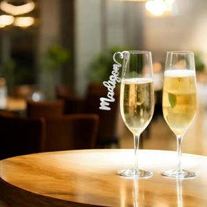 Etiquetas para copas de vino / Tarjetas para bodas / Tarjetas acrílicas / Etiquetas para champán / Decoración personalizada con nombres cortados a láser / Etiquetas para bebidas para eventos