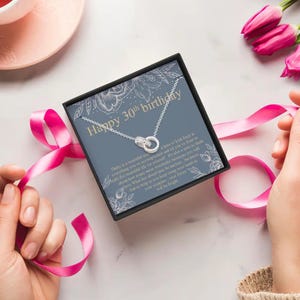 Dubbele ringketting met tekstkaartje | Dubbele cirkelketting | Schakelketting | Ketting voor mama | Cadeau-idee | Gepersonaliseerde ringsieraden
