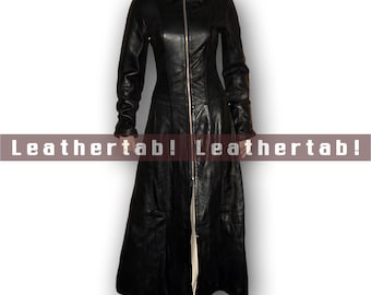 Schwarz Echtleder Gothic Maxi Mantel Kleid | Taillierte Passform für Damen mit durchgehendem Reißverschluss